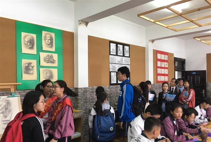 三中三澳門，探索與解析，三中三澳門，深度探索與解析