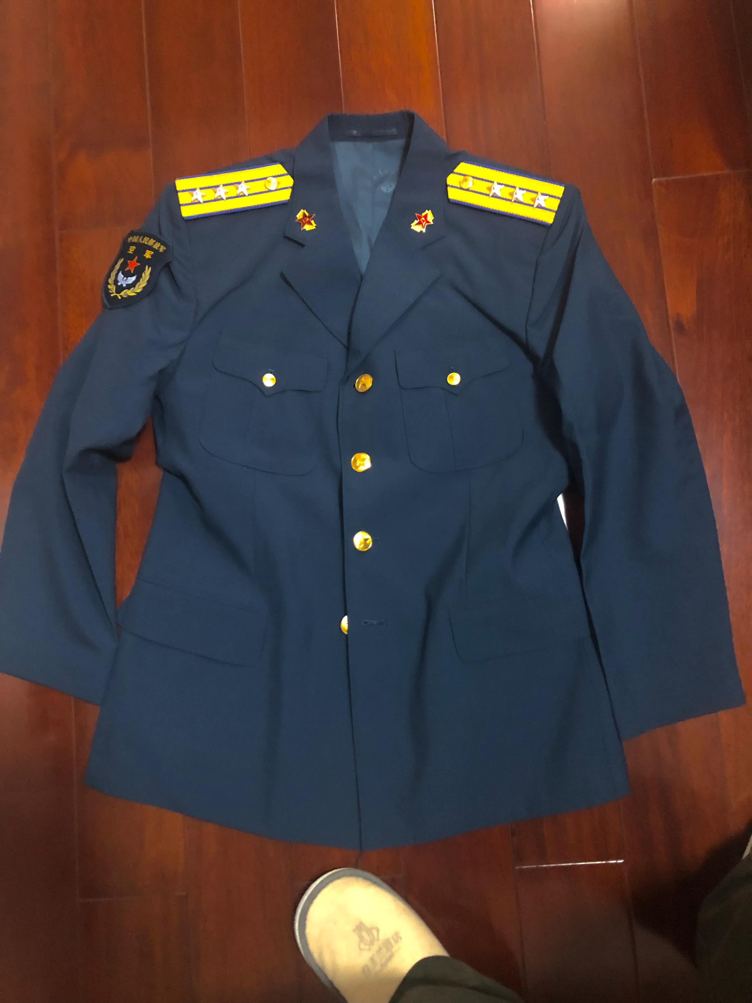 揭秘中國軍隊07式軍服常服，設計背后的故事與意義，揭秘中國軍隊07式軍服常服設計背后的故事與深層意義