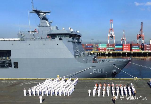 中國海軍節(jié)閱兵，展現(xiàn)中國力量的壯麗畫卷——紀(jì)念中國海軍節(jié)2022年盛大閱兵活動(dòng)，中國海軍節(jié)盛大閱兵，展現(xiàn)力量與榮耀的壯麗畫卷 2022年紀(jì)念活動(dòng)回顧