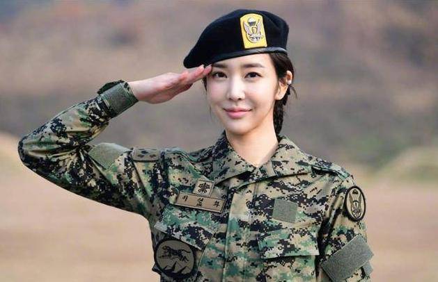 關于女兵征兵條件，探索未來的挑戰(zhàn)與機遇——以2024年為例，女兵征兵條件，探索未來挑戰(zhàn)與機遇——聚焦2024年展望