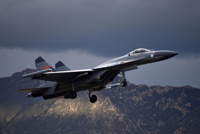 殲-11代號，揭示中國空軍強大戰(zhàn)斗力的象征，殲-11代號，中國空軍強大戰(zhàn)斗力的象征標簽