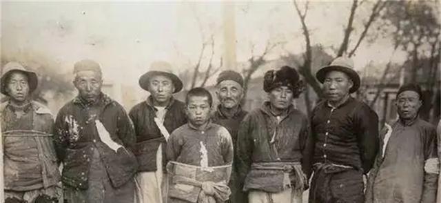 運-50大型戰(zhàn)略運輸機的優(yōu)勢與挑戰(zhàn)，探索航空運輸?shù)奈磥恚\-50大型戰(zhàn)略運輸機的優(yōu)勢與挑戰(zhàn)，航空運輸未來探索之路