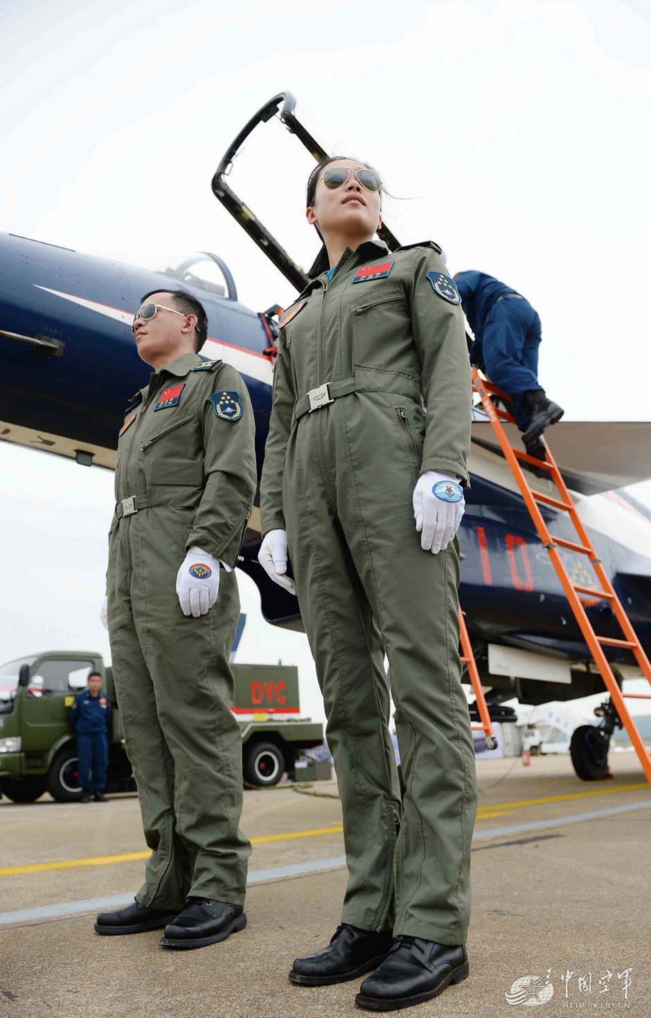 揭秘殲-10女飛行員神秘事件，真相探尋與反思，揭秘殲-10女飛行員神秘事件，探尋真相與反思之路